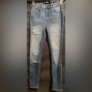 Hollister High-rise Super Skinny Jeans